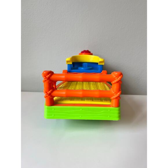 Fisher-Price Little People Choo-Choo Zoo Train Music Sounds, 4 Figures Works - Picture 9 of 12